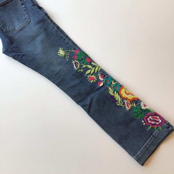 Boston Proper Boho Embroidered Medium Wash Jeans 2 - Picture 3 of 10